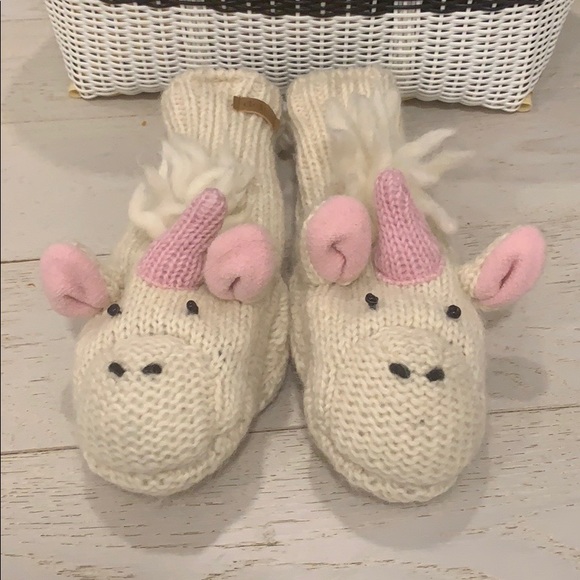 📌NWT deLux brand Adult Knit UNICORN MITTENS - Picture 1 of 3